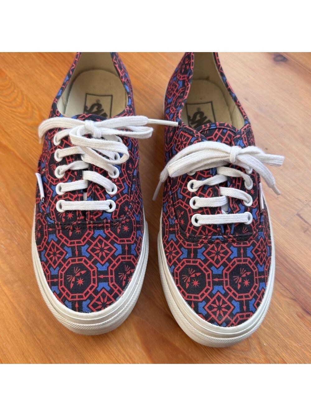 Vans geometric sneakers sizer womens 7